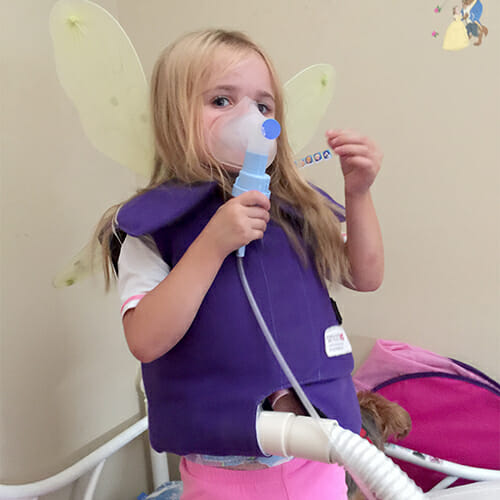 Photo of Alaina, a SmartVest user with cystic fibrosis who loves to travel.