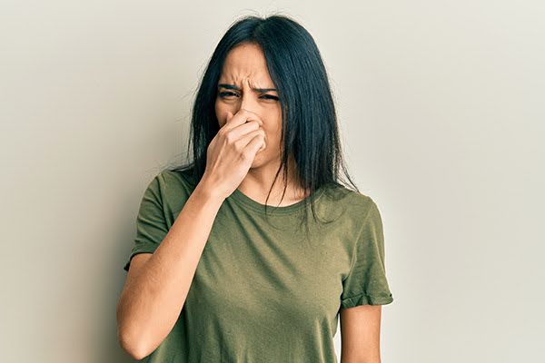 Does Bronchiectasis cause bad breath